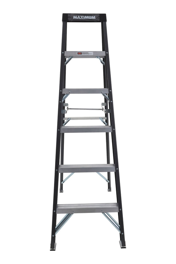 MAXIMUM Grade 1 Fiberglass Heavy-Duty Industrial Step Ladder, 250-lb, 6-ft D4