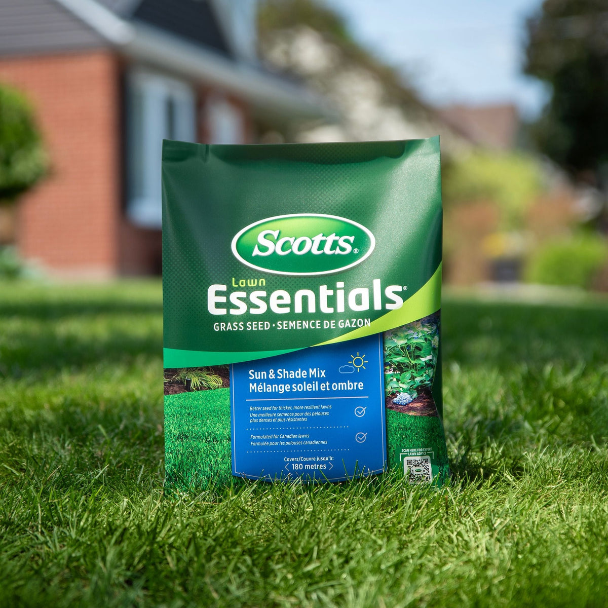 Scotts Lawn Essentials Sun & Shade Grass Seed Mix, Weed-Free, 1-kg